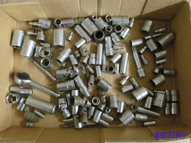 lot 218 image: Tool