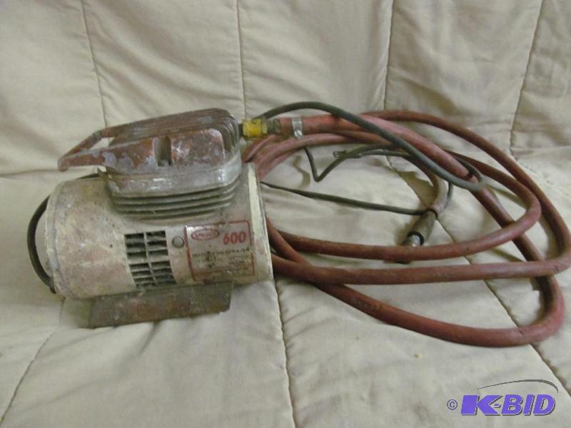 lot 235 image: Sprayer