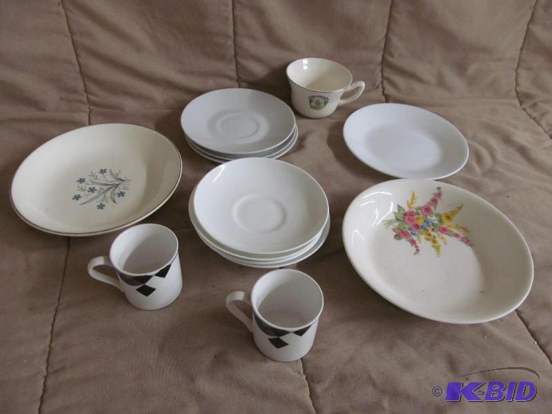 lot 28 image: Dishes