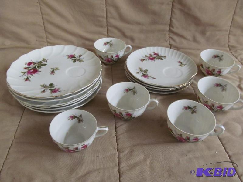 lot 35 image: Dishes