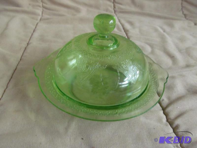 lot 40 image: Depression Glass