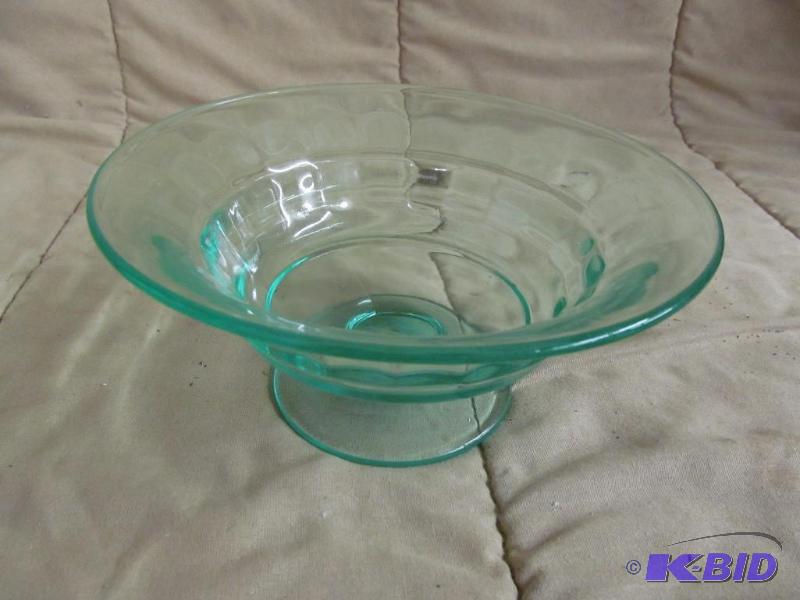 lot 41 image: Bowl