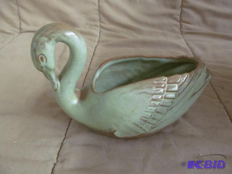 lot 46 image: Frankoma