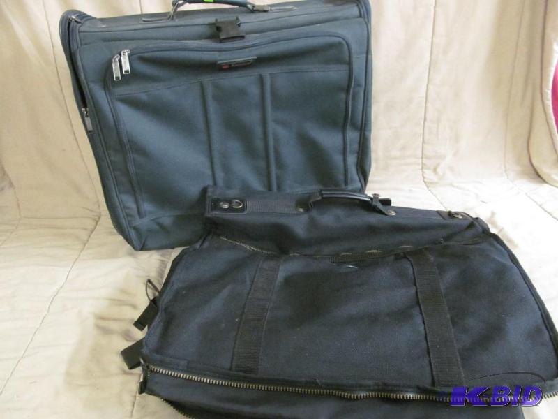 lot 69 image: Luggage