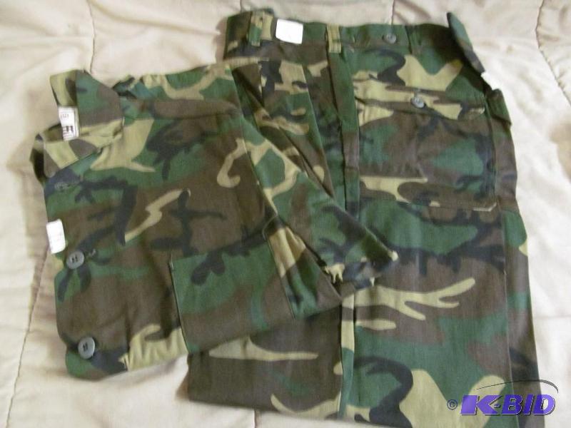 lot 85 image: Camouflage