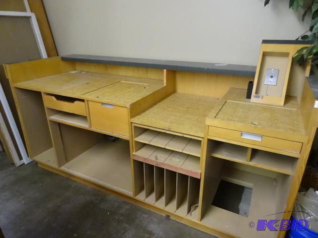 Wood Check Out Counter 93 X 32 X 42. This uni...