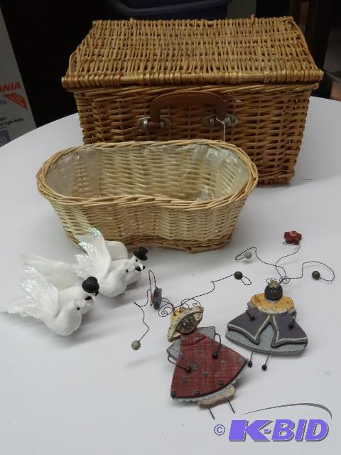 Picnic Basket. Decorative Doves. Wooden Wall ...