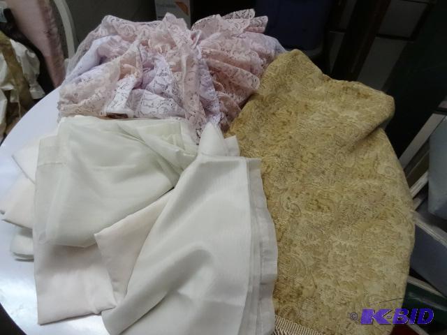 Floor Rug, Gold Fring on 2 ends, Lots of Misc...