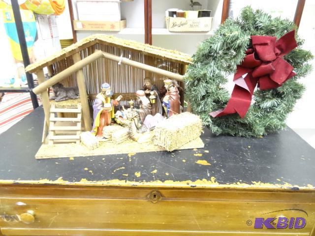 Nativity Scene, 14&quot artificial Wreaths Q...