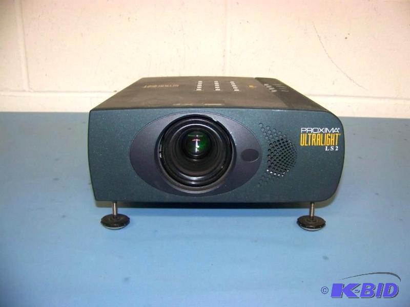 lot 15 image: Proxima, UltraLight, LS2, LCD Projector