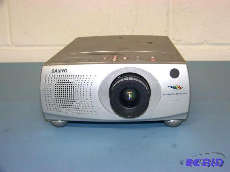 lot 21 image: Sanyo, PLC-SW15, LCD Projector