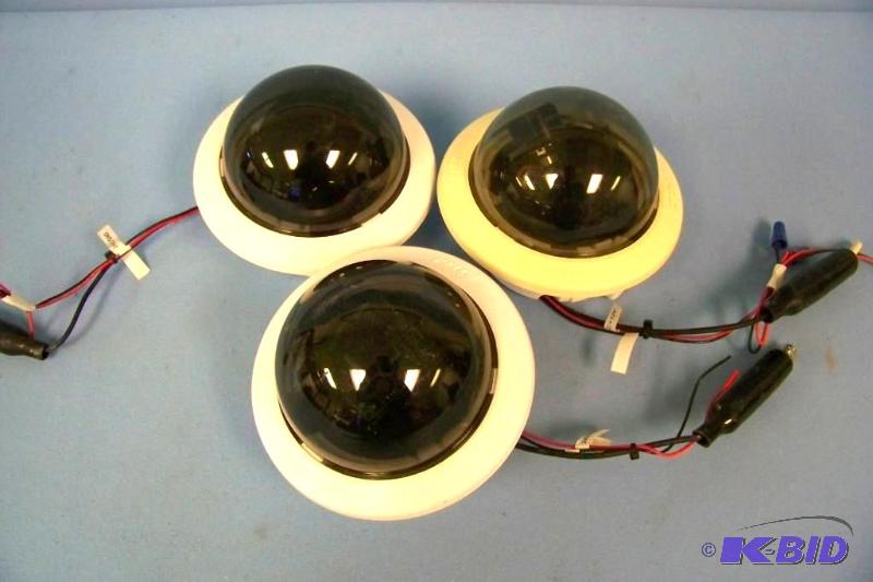lot 15 image: (3) Pelco Indoor High-Resolution Color Cameras