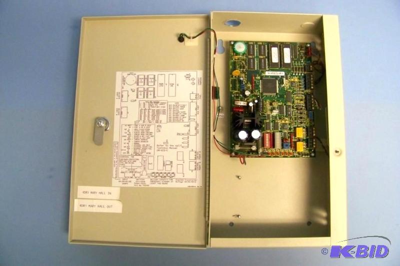 lot 45 image: Software House apCL Two-Door Advanced Door Controller  Processor w Housing