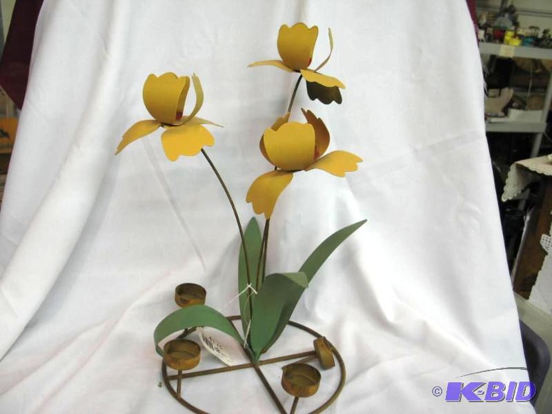 Metal Flower Candle holder