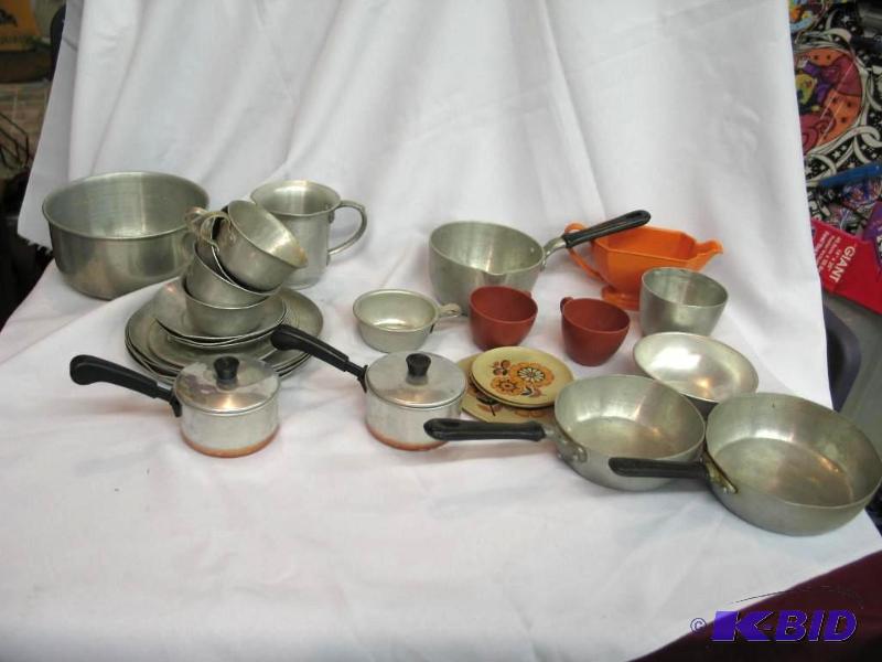 Old Child Dishes