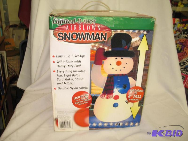 8 foot snowman