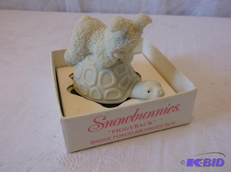 lot 7 image: Department 56 snowbunny &quotPIGGYBACK"...