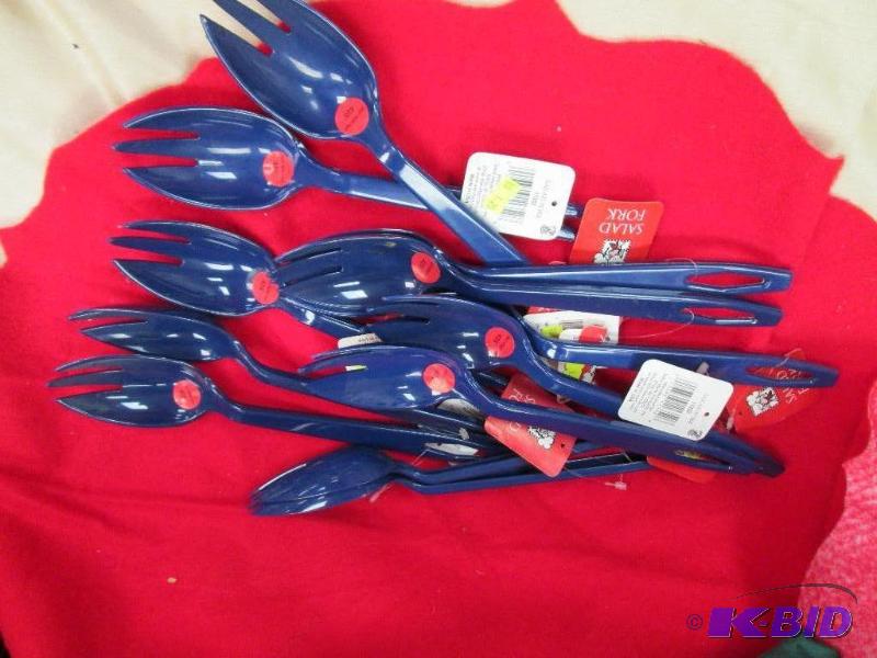 Qty 12 salad forks...