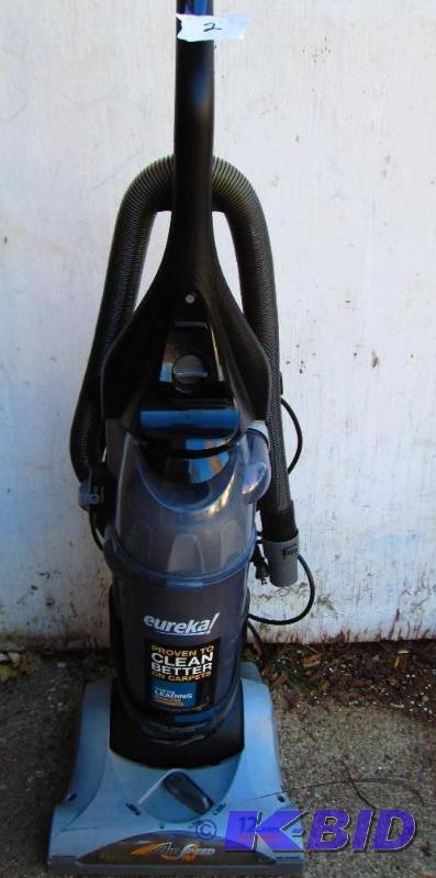 Nice clean Eureka Air Speed Pet vacuum cleane...