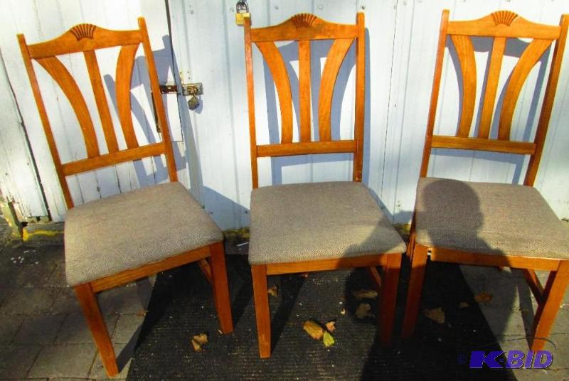Lot of 3 vintage chairs...