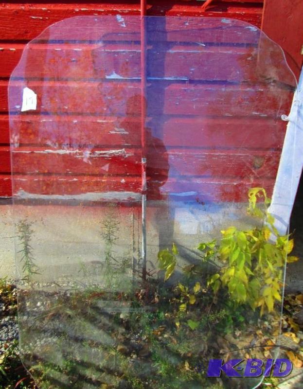 lot 17 image: Plastic topper, with scallop rounded corners,...