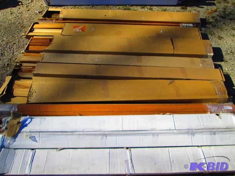 lot 22 image: Lot of assorted color hardwood floor enders, ...