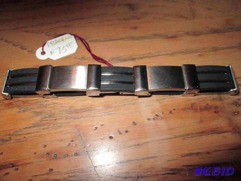 lot 44 image: Stainless steel bracelet...