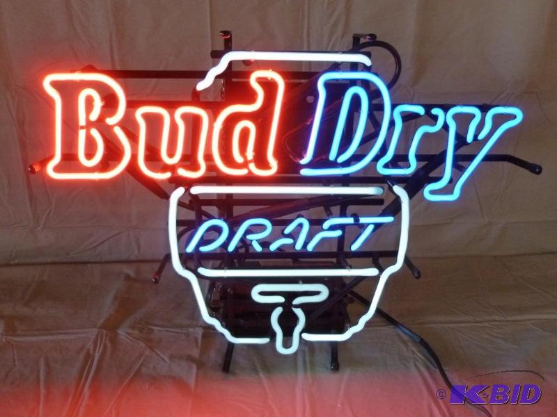 Collectible Bud Dry Draft beer neon light tha...