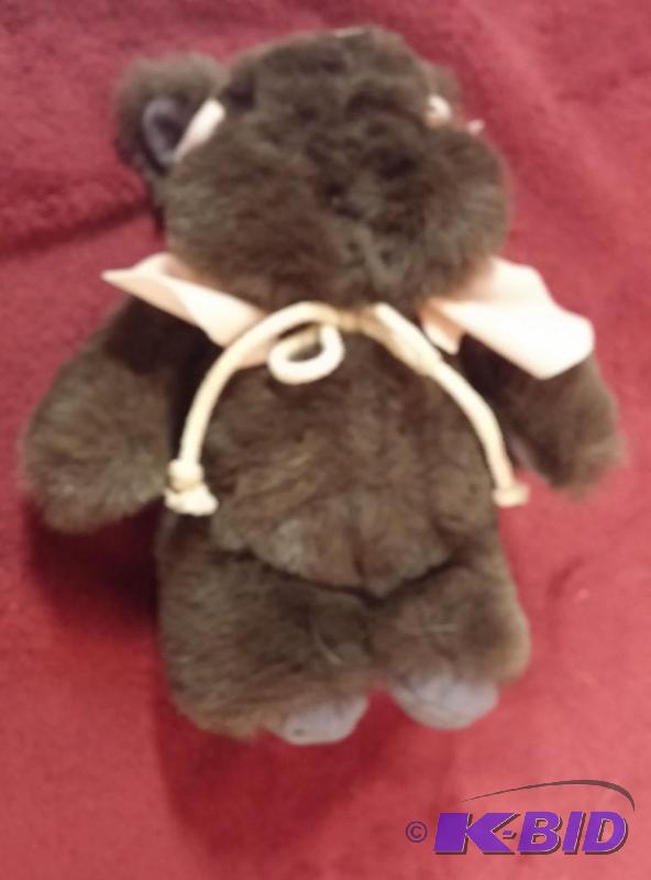 STAR WARS STAR TOURS EWOK BROWN WITH PINK COW...