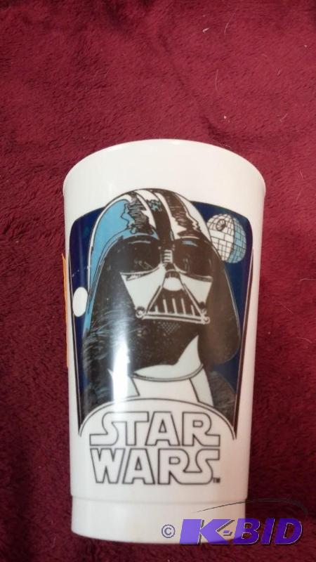 VINTAGE COCA-COLA PLASTIC CUP FEATURING DARTH...