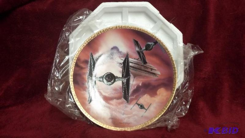 STAR WARS HAMILTON PLATE SPACE VEHICLE SERIES...
