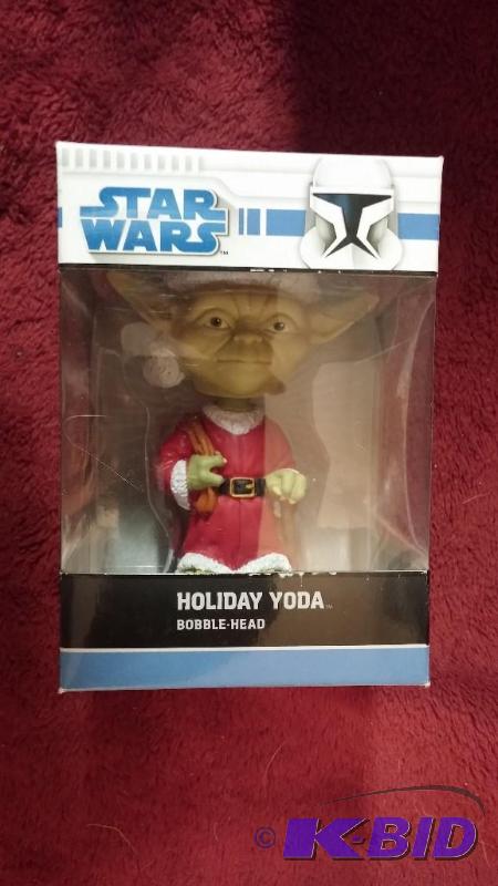 STAR WARS HOLIDAY YODA BOBBLE HEAD NEVER BEEN...
