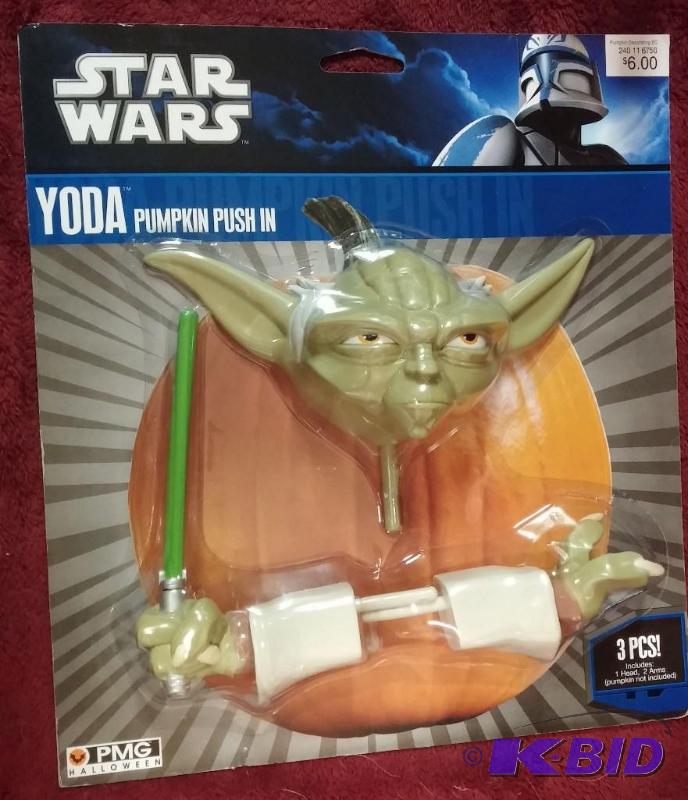 STAR WARS YODA PUMPKIN PUSH IN KIT. NEVER BEE...