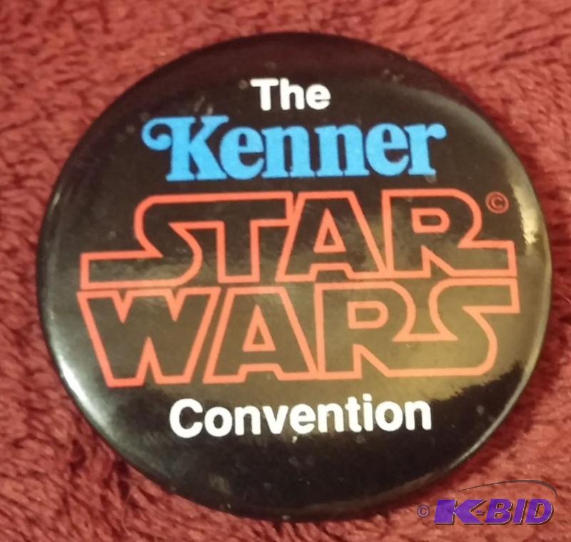 VINTAGE THE KENNER STAR WARS CONVENTION BUTTO...