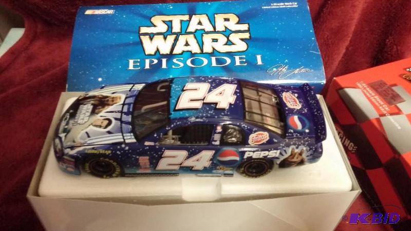 JEFF GORDON #24 STAR WARS EPISODE 1 124 SCAL...