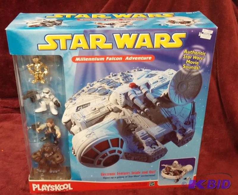 STAR WARS MILLENNIUM FALCON ADVENTURE BY PLAY...