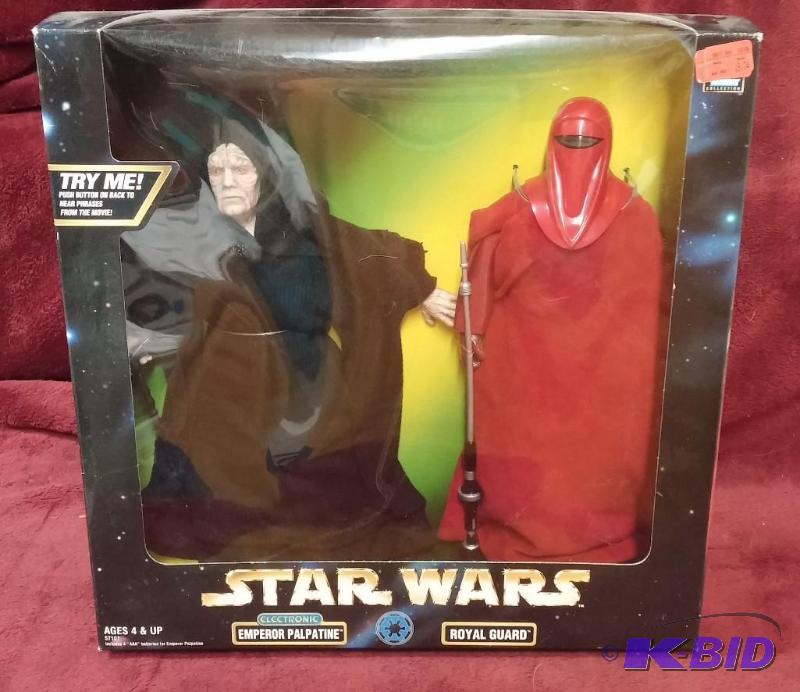 STAR WARS 12 IN EMPEROR PALPATINE AND ROYAL G...