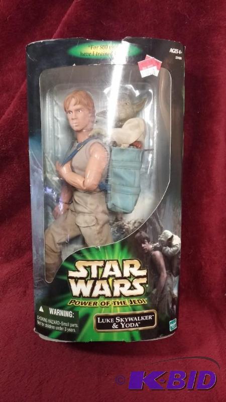 STAR WARS LUKE AND YODA 12 IN NEVER BEEN OPEN...