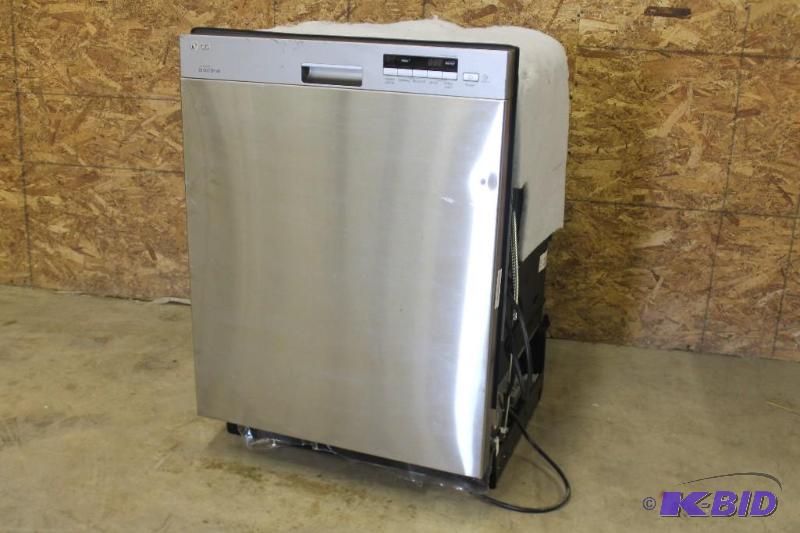 NEW LG SEMI-INTEGRATED DISHWASHER WITH FLEXIBLE EASYRACK SYSTEM