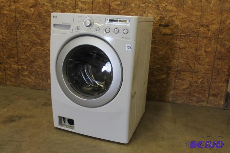 NEW LG 3.6 CU. FT. EXTRA LARGE CAPACITY FRONT LOAD WASHER WITH COLDWASH TECHNOLOGY