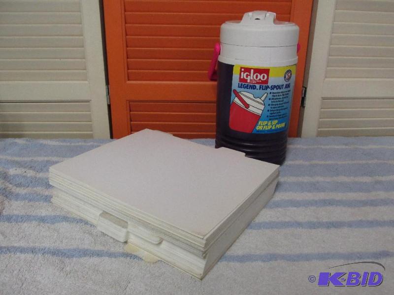 lot 102 image: Brand New Igloo Beverage Holder and a 2 12 stack of drawing paper