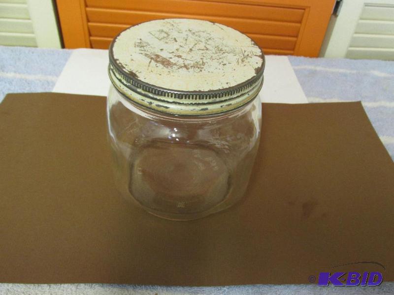 lot 123 image: Vintage Coffee Jar