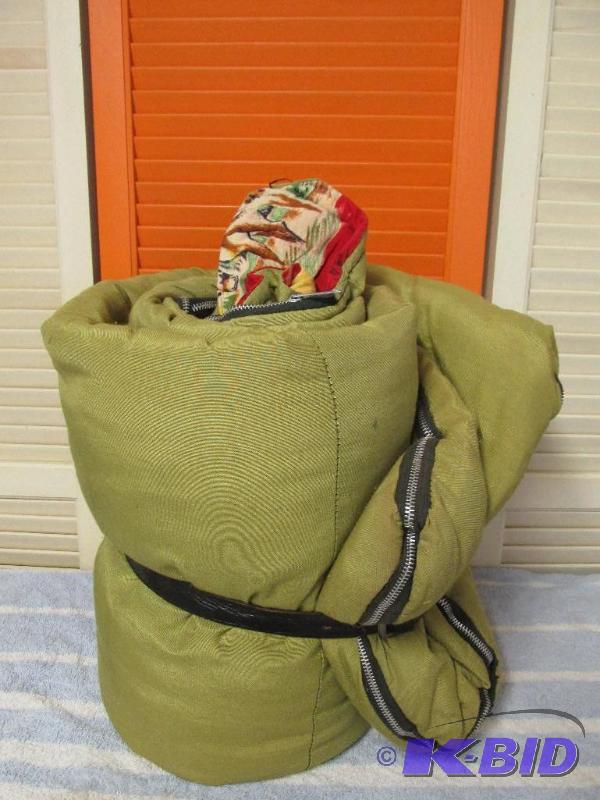 lot 147 image: Sleeping Bag