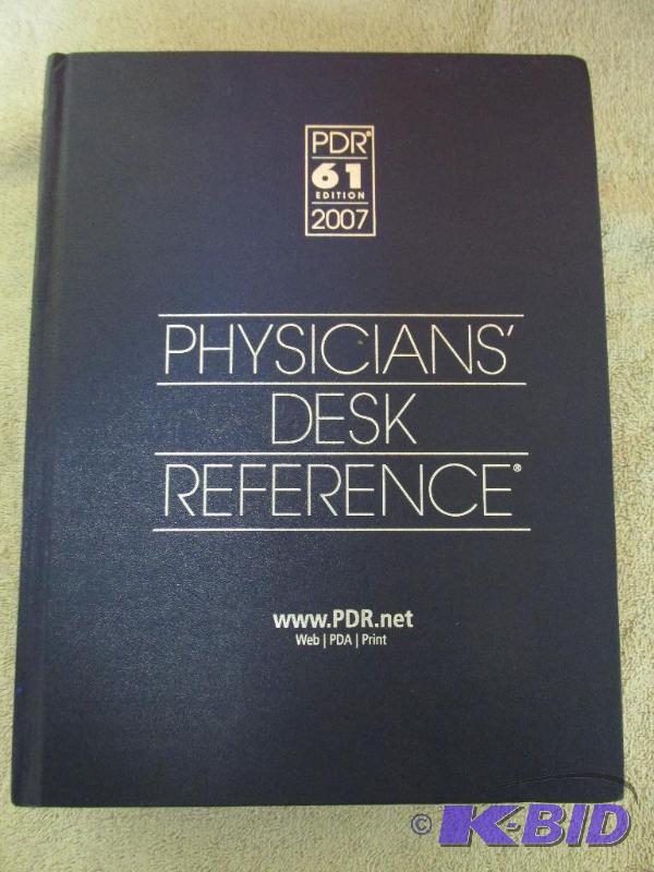 lot 31 image: 2007 PDR (Physicians Desk Reference)
