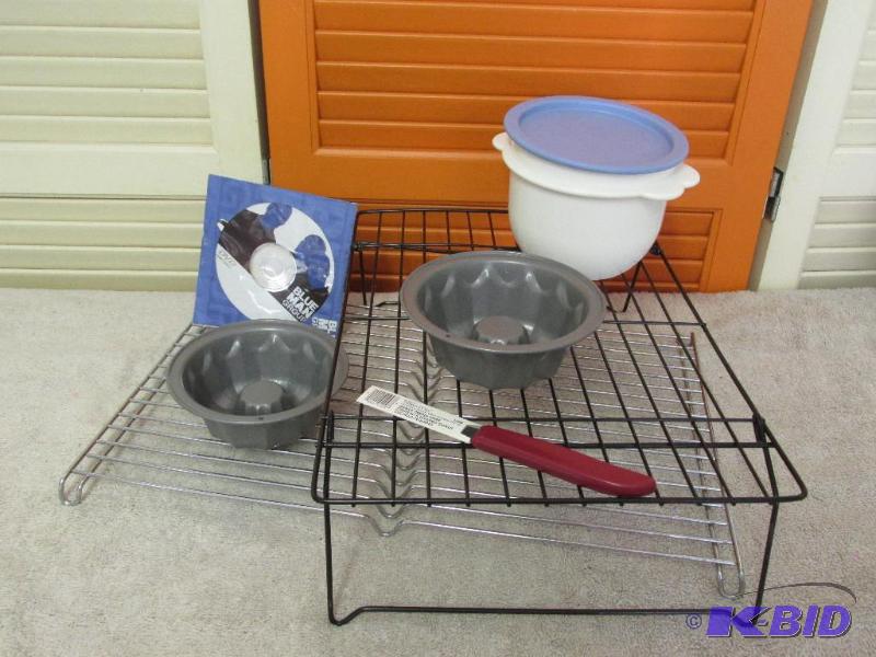 lot 57 image: Kitchen Stuff, including a Pampered Chef Paring Knife, and a Surprise