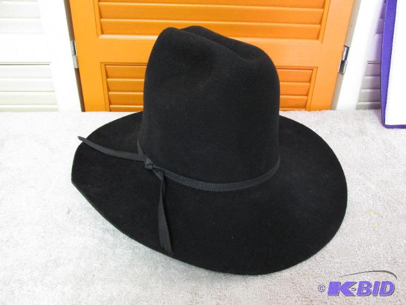 lot 66 image: Brand New - Black Felt Golden West Cowboy Hat, size 6 78