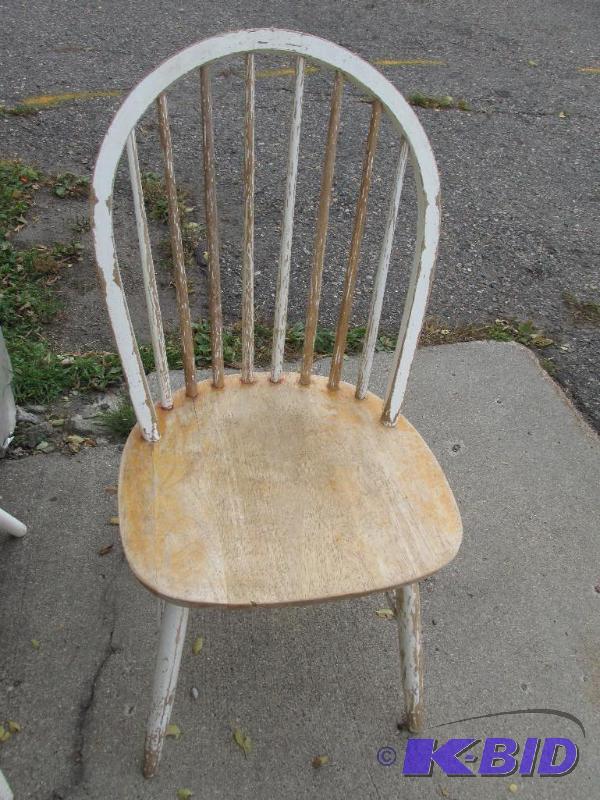 lot 7 image: Kitchen Chair, Shabby Chic