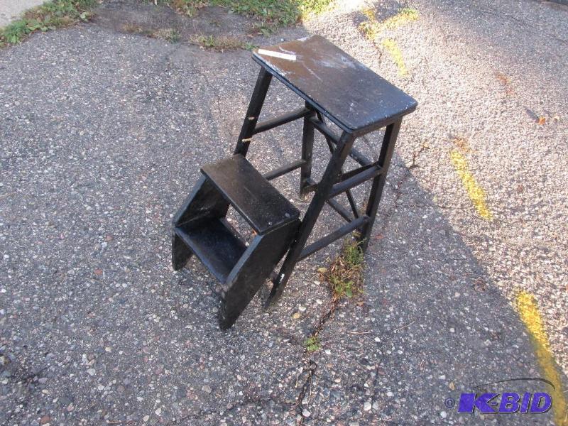 lot 73 image: Vintage Black Shabby Chic Fold Up Step Stool