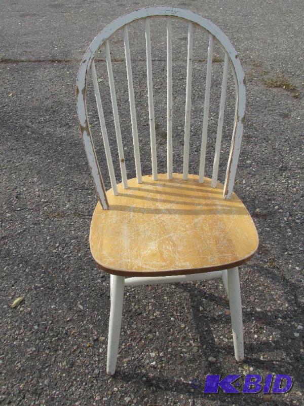 lot 8 image: Kitchen Chair, Shabby Chic
