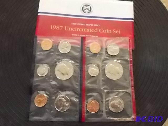 lot 4 image: 1987 UNC Coin Set P & D...